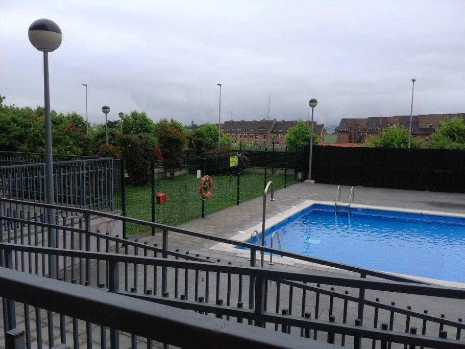 Piso Con Vistas En Urbanizacion Con Piscina 산탄데르 외부 사진